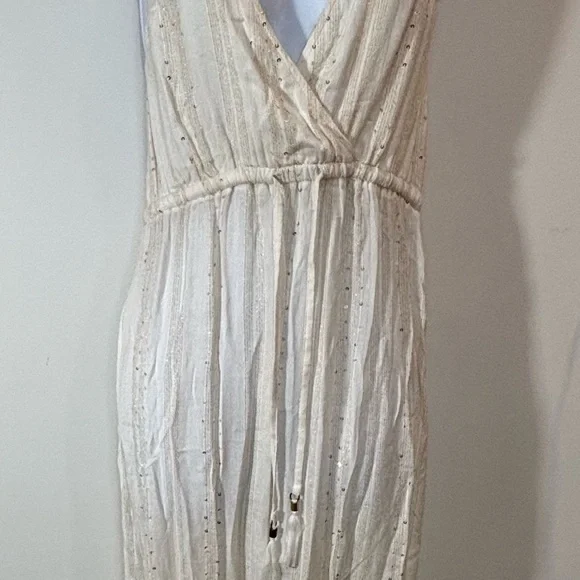 L space bathing suit cover-upon - Picture 4 of 10